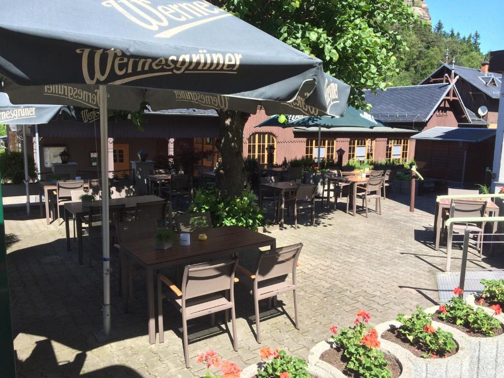 Restaurace v ubytování Hotel am Berg Oybin garni