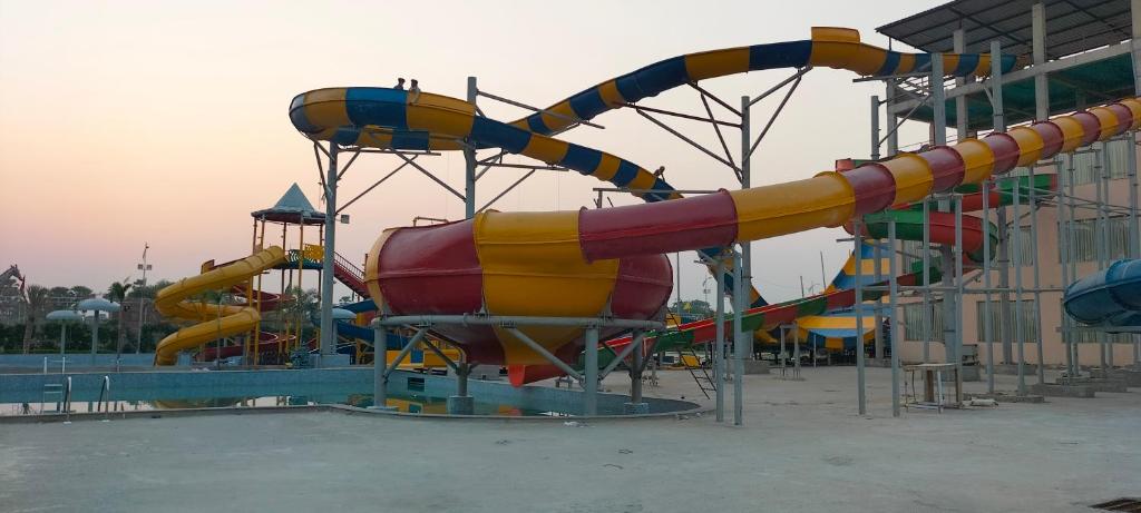 Bazén v ubytování Fun N City Water Park , Adventure & Resort , Patna nebo v jeho okolí