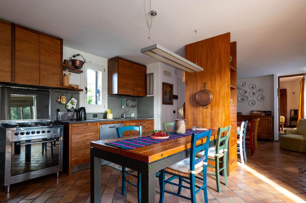 Kuchyň nebo kuchyňský kout v ubytování Agriturismo Terre Bianche