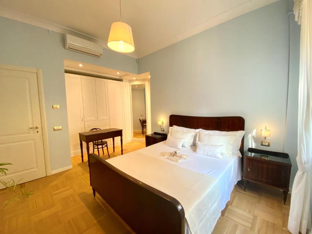 Postel nebo postele na pokoji v ubytování Maramà B&B Sorrento