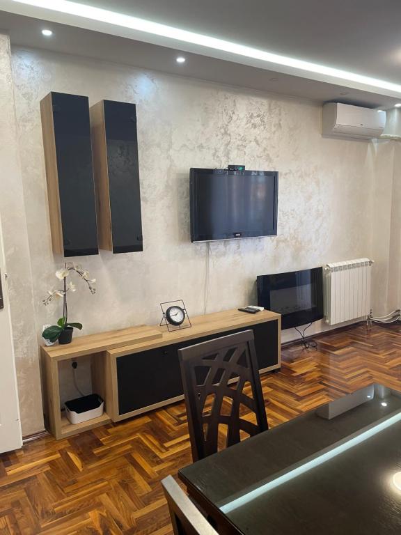 TV o dispositivi per l'intrattenimento presso Stan u centru, Loznica