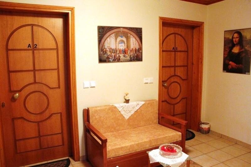 Stis Kyra - Vasilikis - 7