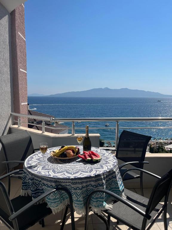 Sunflower Sea View Apartment - Image 6