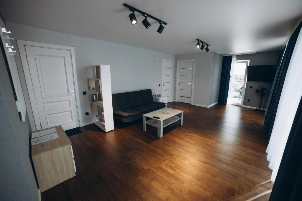 Avalon Hotel&Pool - Suite Met Balkon