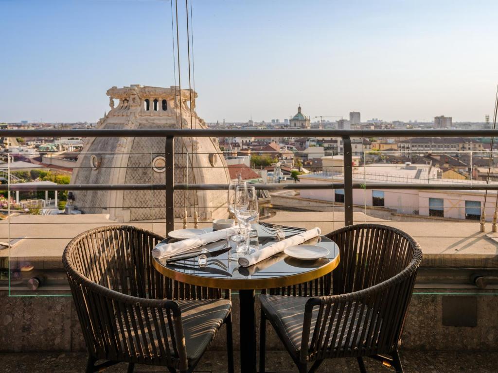 A balcony or terrace at Hotel The Square Milano Duomo - Preferred Hotels & Resorts