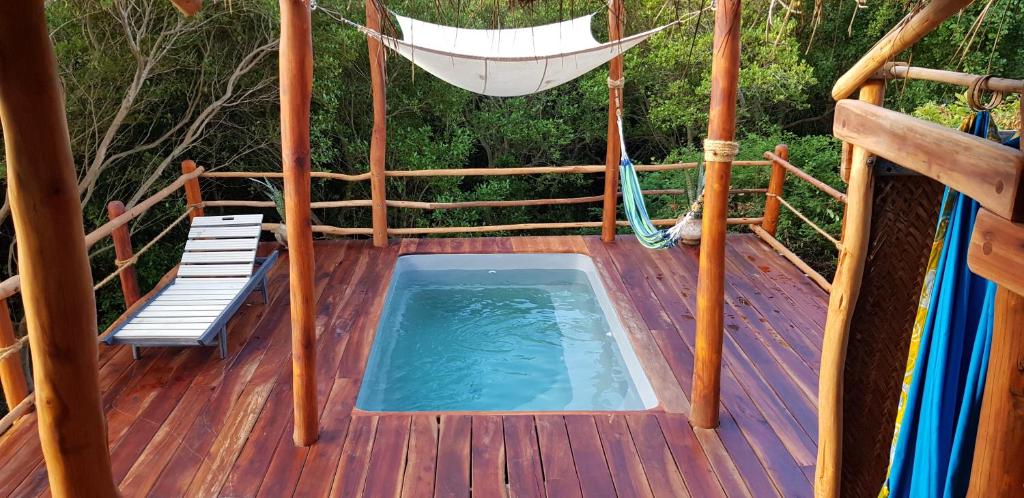 Bazén v ubytování Chole Mjini Treehouses Lodge nebo v jeho okolí