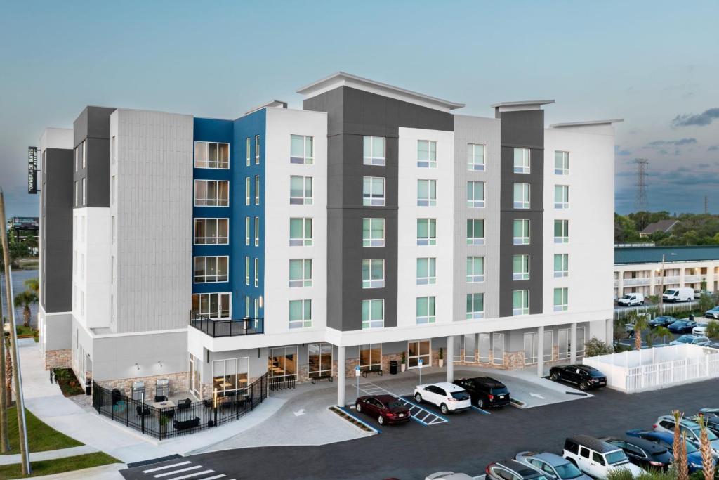 a rendering of a hotel with a parking lot at TownePlace Suites by Marriott Tampa Clearwater in Clearwater