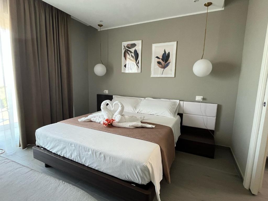 Aurantia - Mediterranean Tale - 8