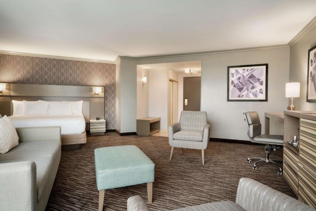 Posezení v ubytování Hilton Melbourne, FL