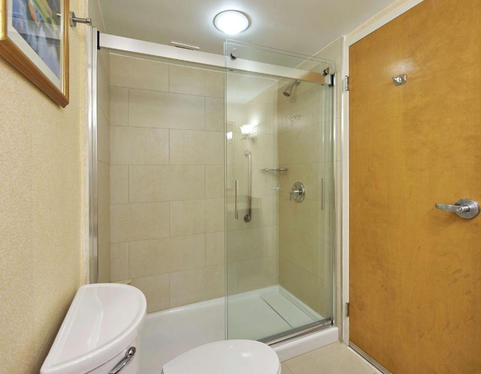 Hilton Raleigh North Hills - Cuarto King