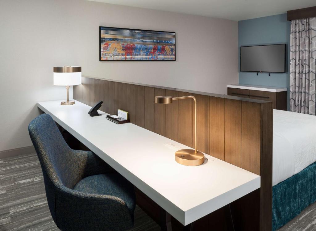 Hilton Garden Inn Madison Downtown, WI photo