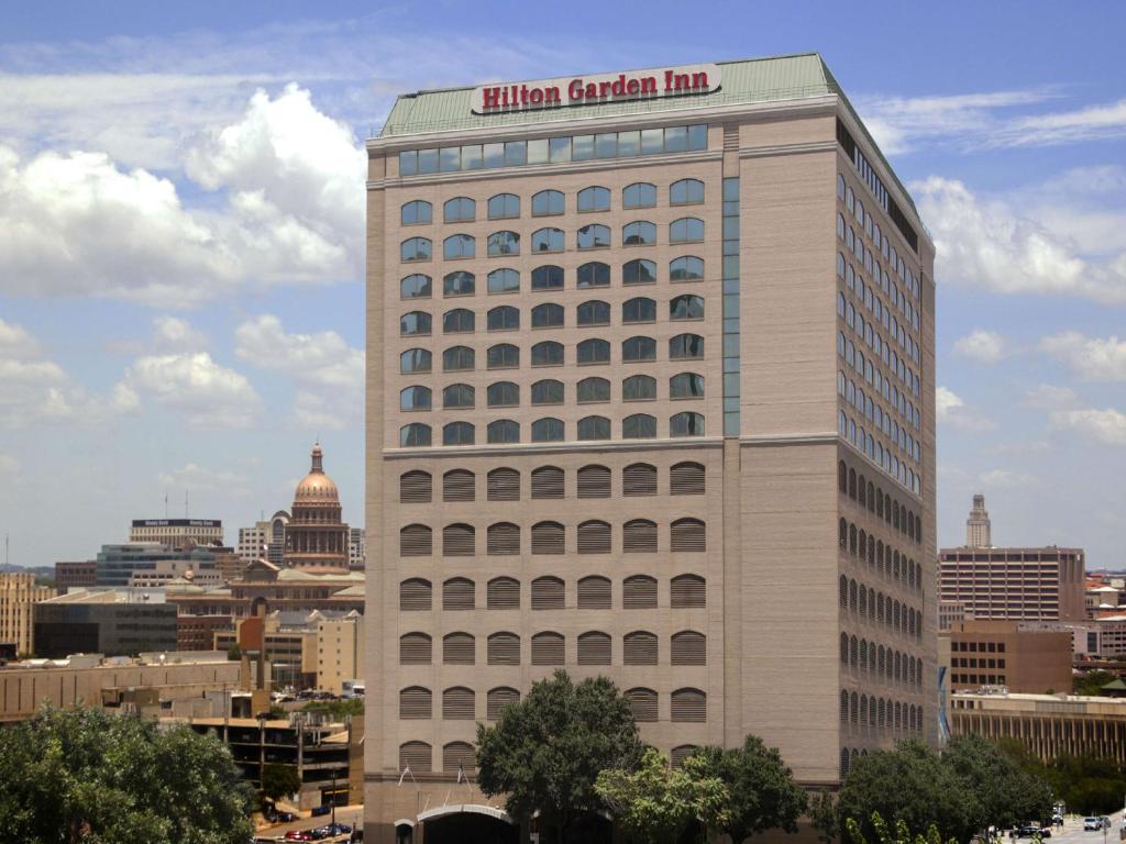 Фото Hilton Garden Inn Austin Downtown-Convention Center