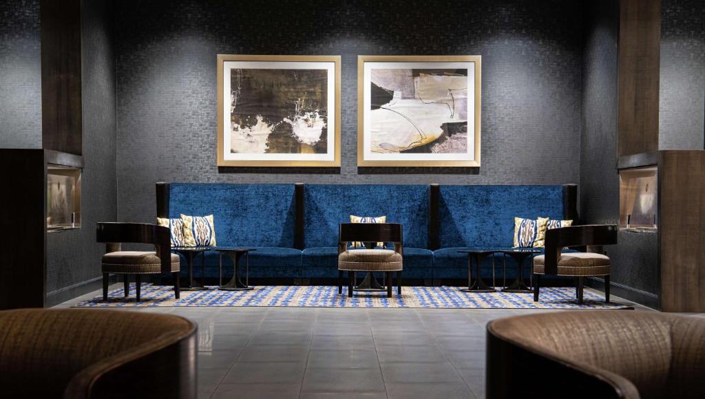 Posezení v ubytování Hilton Parsippany