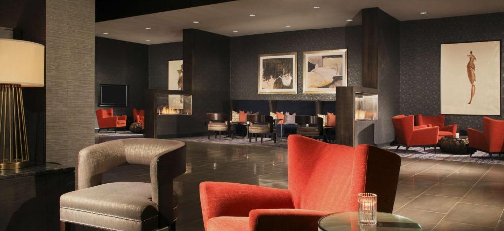 Posezení v ubytování Hilton Parsippany