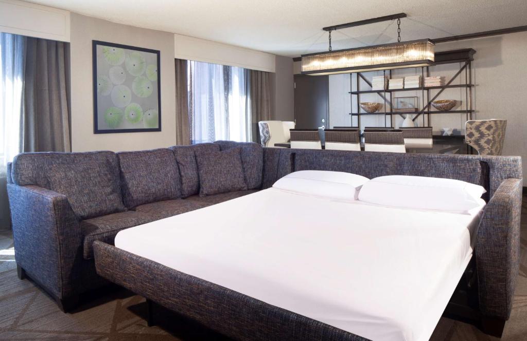 Posezení v ubytování Hilton Parsippany