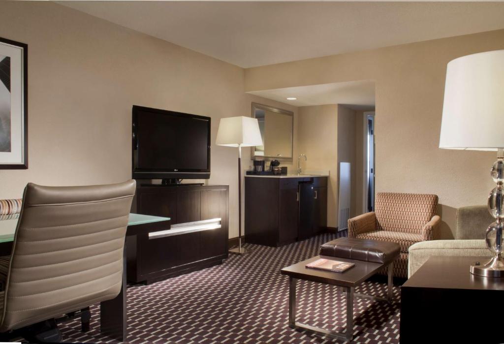 Embassy Suites by Hilton Houston Near the Galleria - Suite King De Dos Habitaciones - No Fumadores
