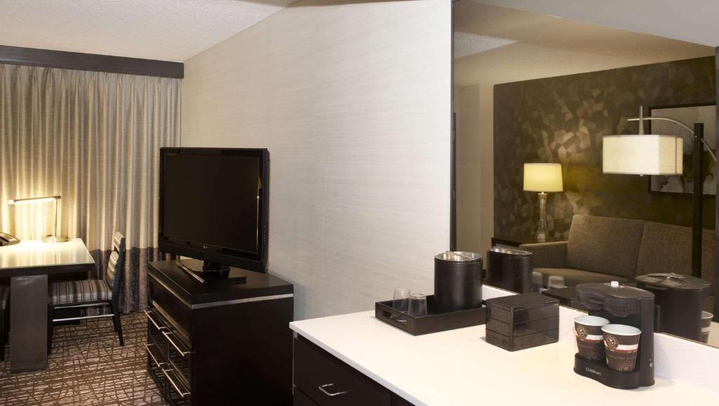 Embassy Suites by Hilton Las Vegas - Suite With Two Double Beds - Non-Smoking
