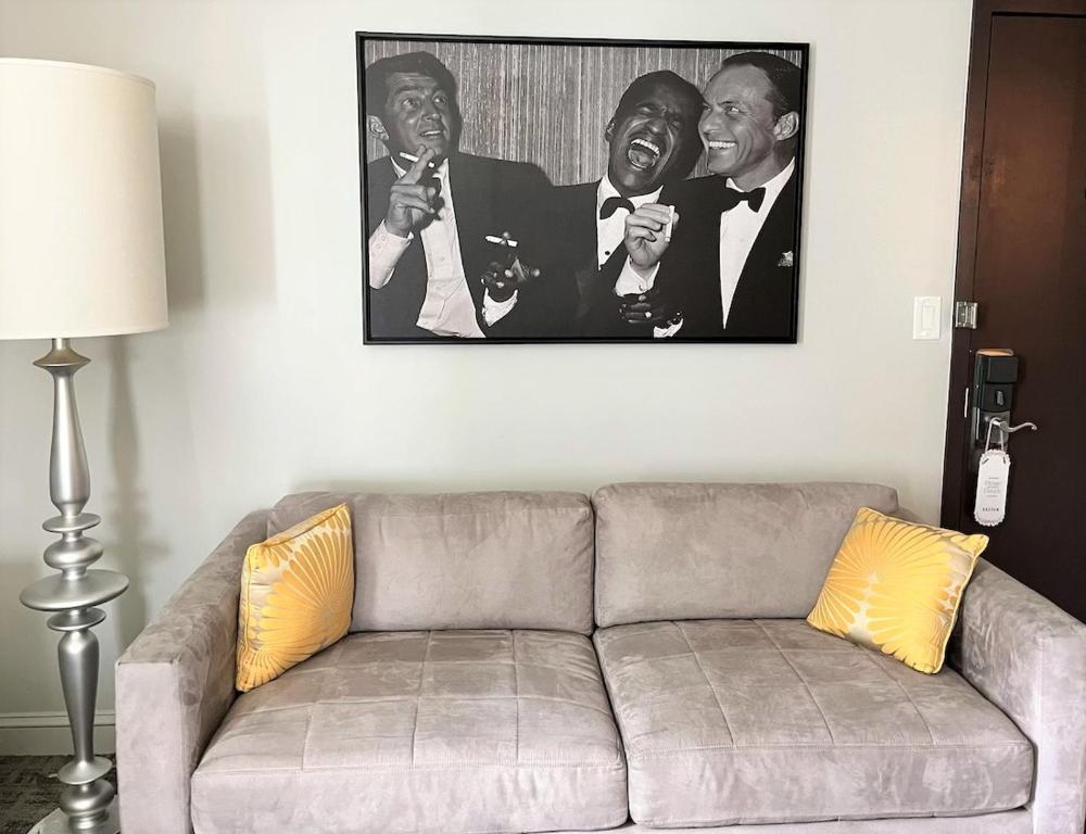 The Graham Georgetown - King Suite With Balcony