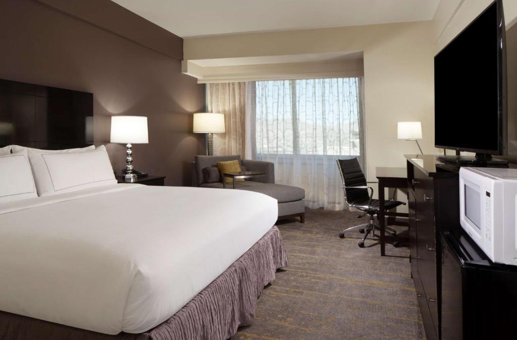 DoubleTree by Hilton El Paso Downtown - Chambre Deluxe King