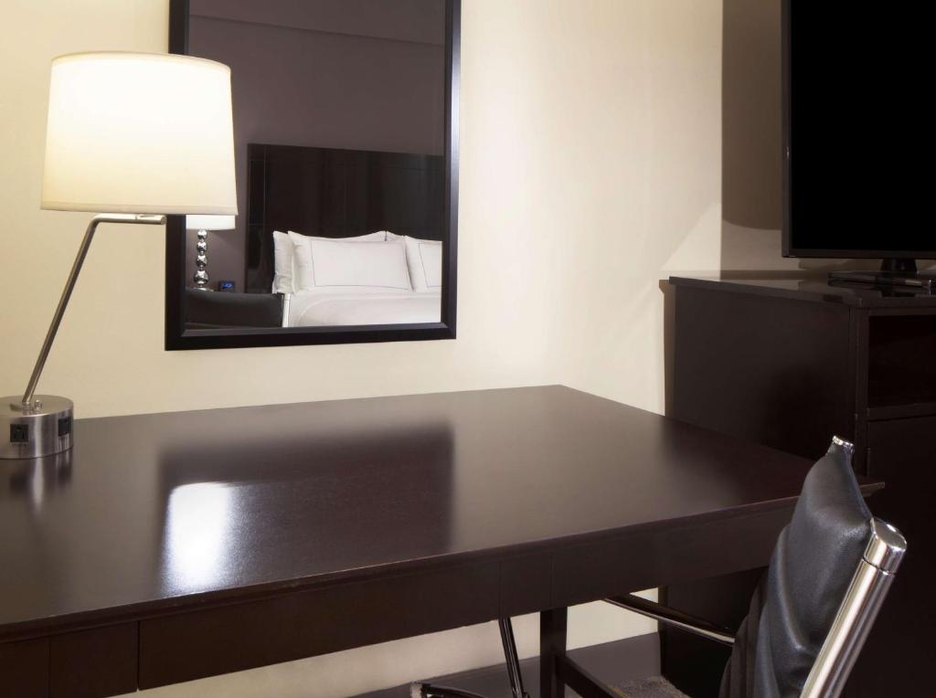 DoubleTree by Hilton El Paso Downtown - Chambre Queen Deluxe Avec Deux Lits Queen