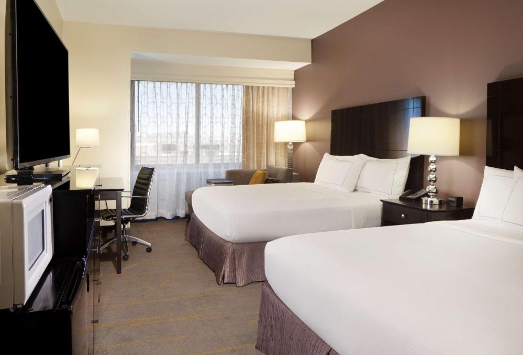 DoubleTree by Hilton El Paso Downtown - 