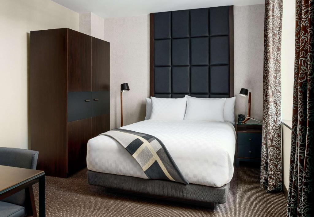 Joinery Hotel Pittsburgh, Curio Collection by Hilton photo