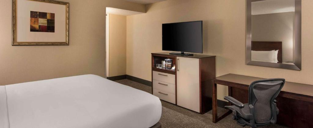 DoubleTree by Hilton Chicago Schaumburg - Quarto King - Não Fumador
