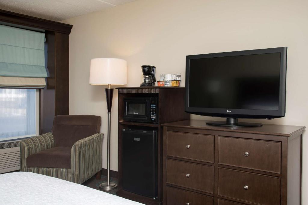 Hampton Inn & Suites Kokomo - King Kamer Met Kingsize Bed – Niet-Rokers