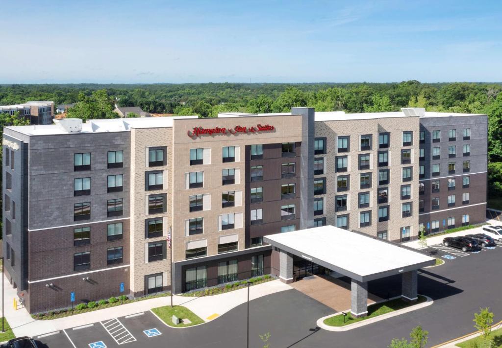an aerial view of a hotel with a parking lot at Hampton Inn & Suites Richmond Short Pump, Va in Richmond