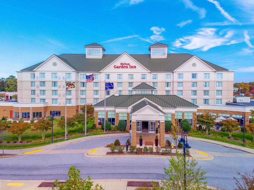 a rendering of the cranberry inn hotel at Hilton Garden Inn Waldorf in Waldorf