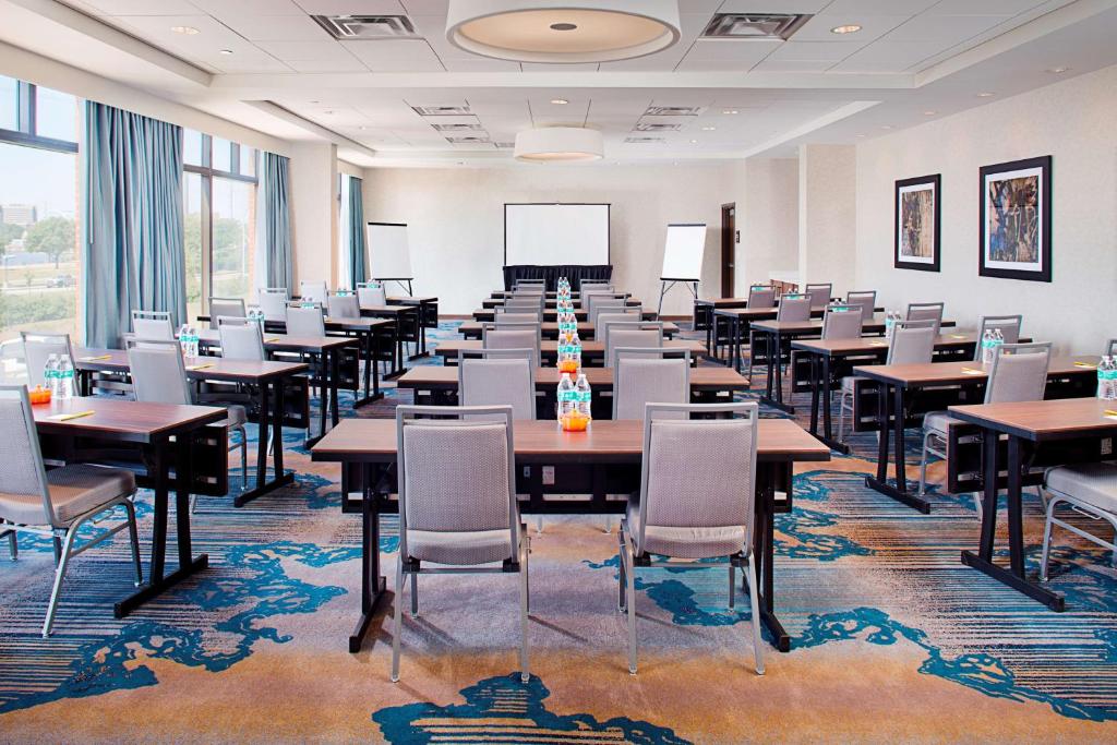 Hilton Garden Inn Providence photo