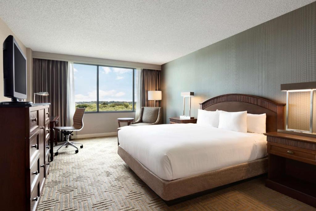 Hilton East Brunswick - Habitación King