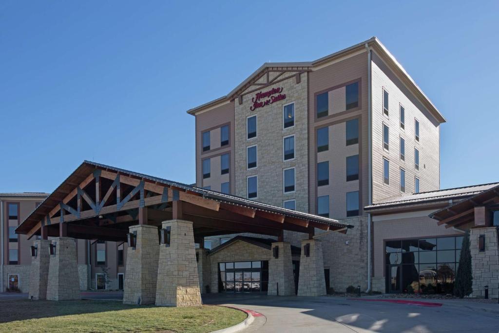 a rendering of the hotel front of the building at Hampton Inn & Suites I-35/Mulvane in Mulvane