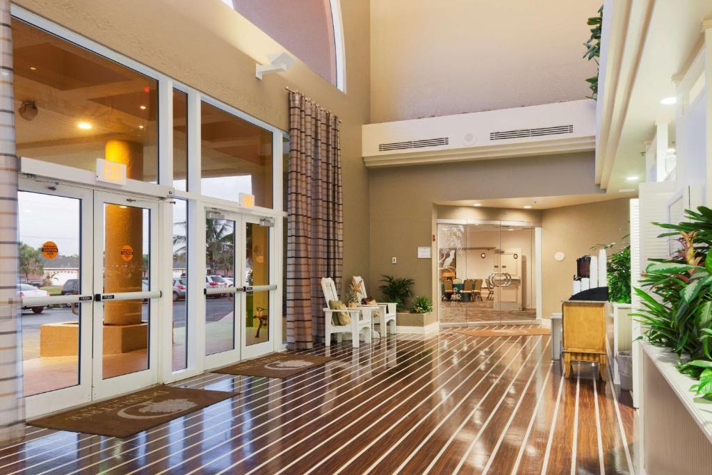 Fotografie z fotogalerie ubytování DoubleTree Suites by Hilton Melbourne Beach Oceanfront v destinaci Melbourne