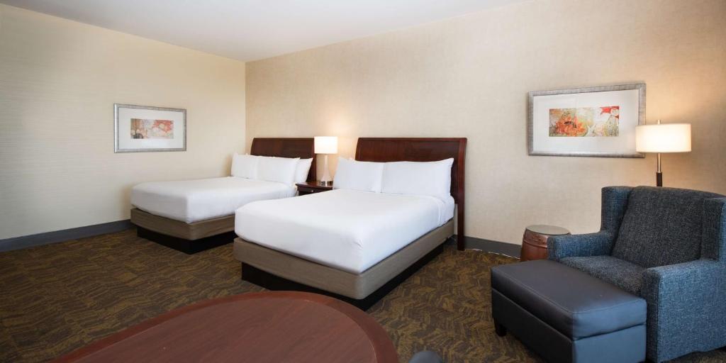 DoubleTree by Hilton Portland - Habitación Queen Con Dos Camas Queen - Acceso Auditivo