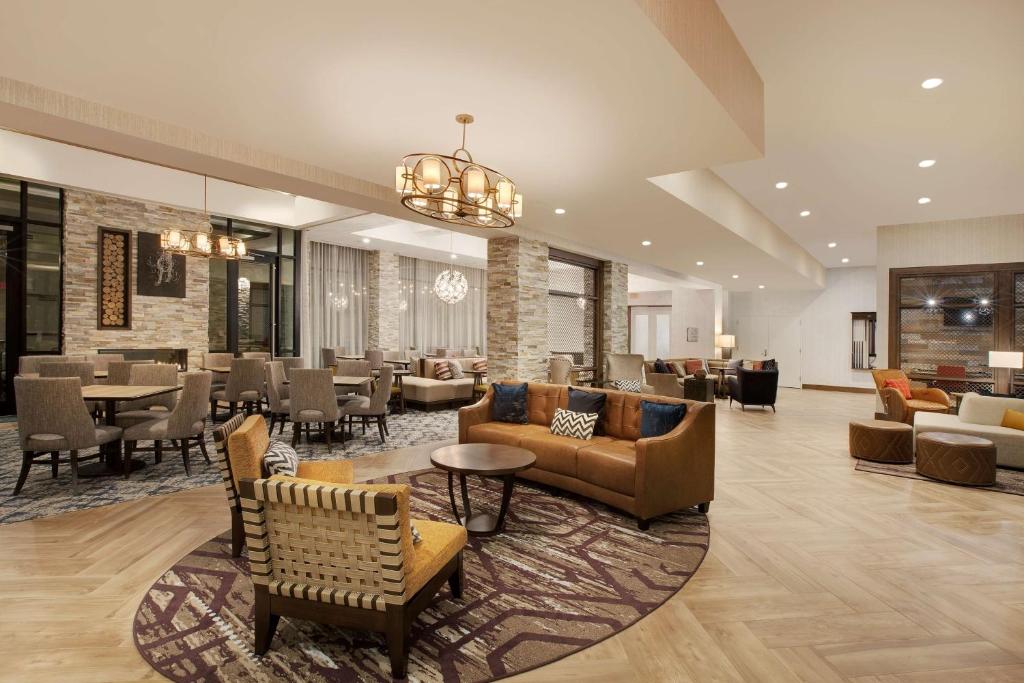 Homewood Suites By Hilton Louisville Downtown photo