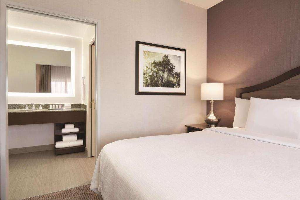 Embassy Suites by Hilton Temecula Valley Wine Country - Executive Corner King Suite - Non-fumeur