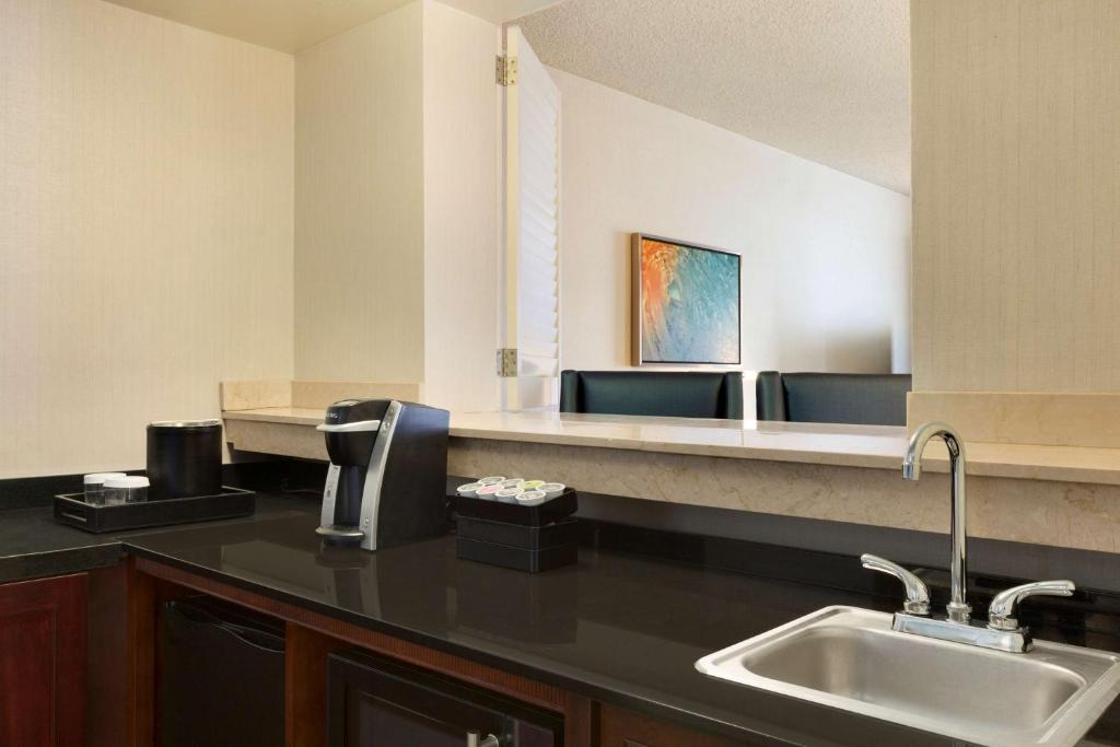 Embassy Suites San Luis Obispo - King Suite - Non-fumeur