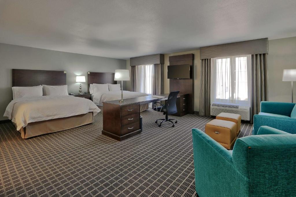 Hampton Inn & Suites Albuquerque Airport photo