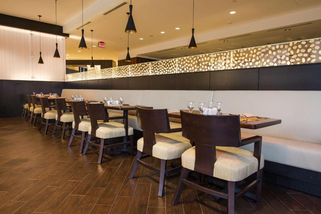 Restaurace v ubytování Hilton Albany