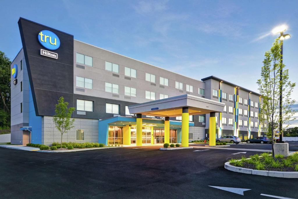 a rendering of a hotel with a building at Tru By Hilton Chicopee Springfield in Chicopee
