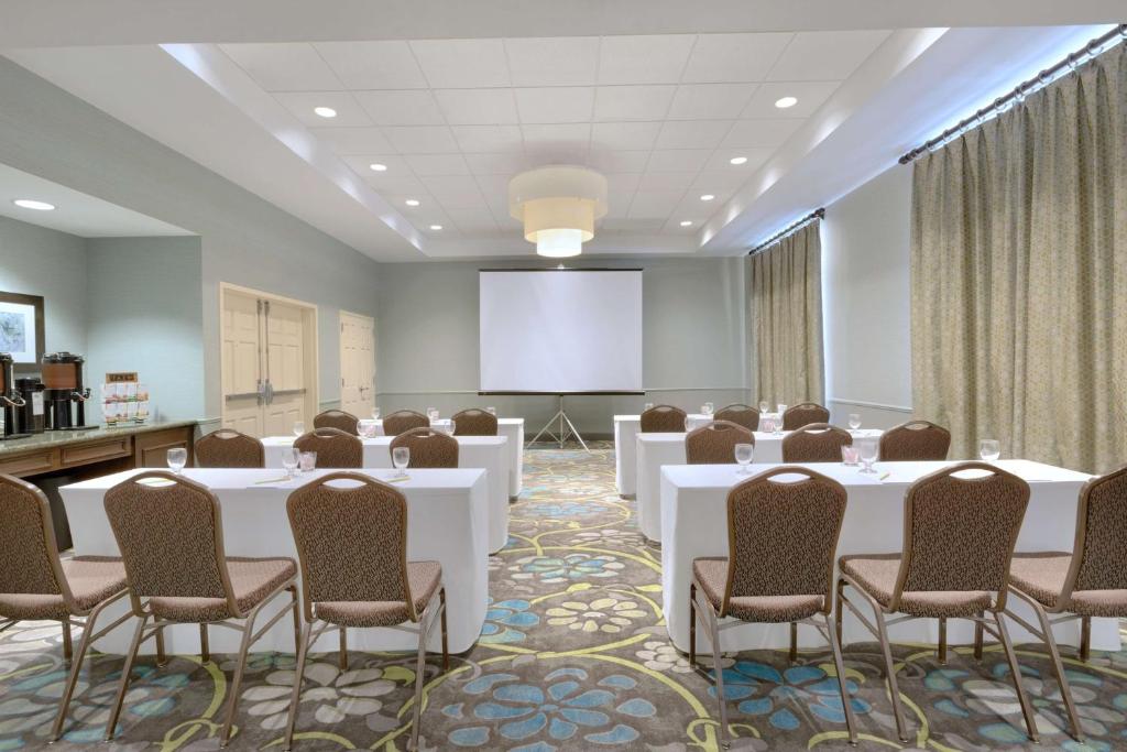 Hilton Garden Inn Worcester photo
