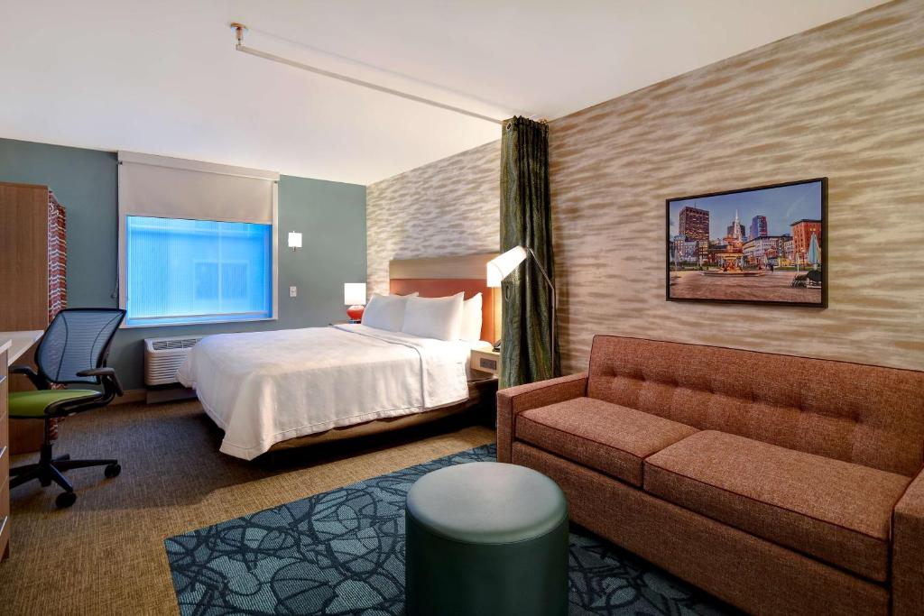 Home2 Suites By Hilton Boston South Bay - 
