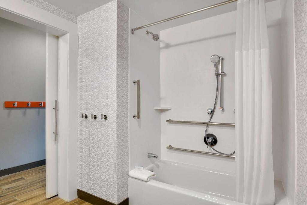 Hampton Inn Salem, Ma - 