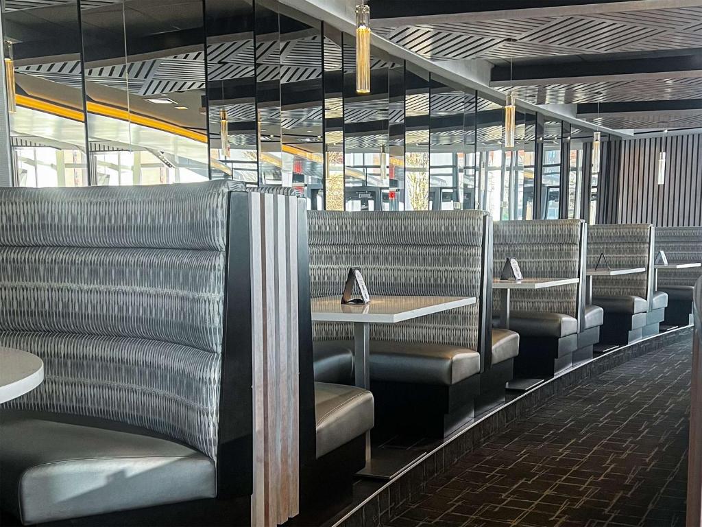 Posezení v ubytování Embassy Suites Buffalo