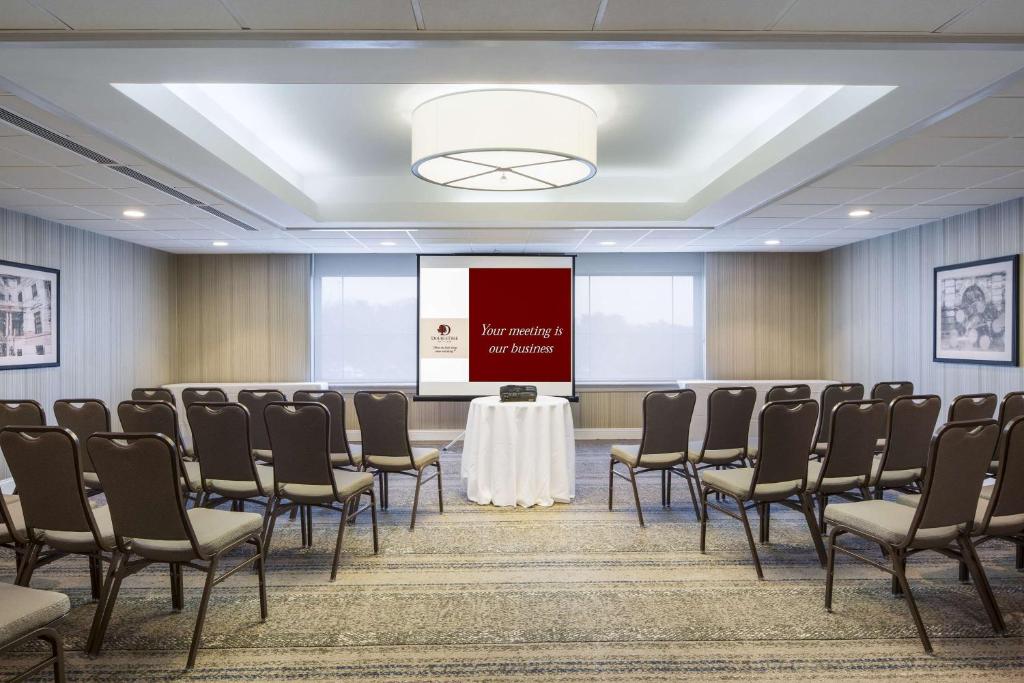 Konferenční prostory v ubytování Doubletree by Hilton Laurel, MD
