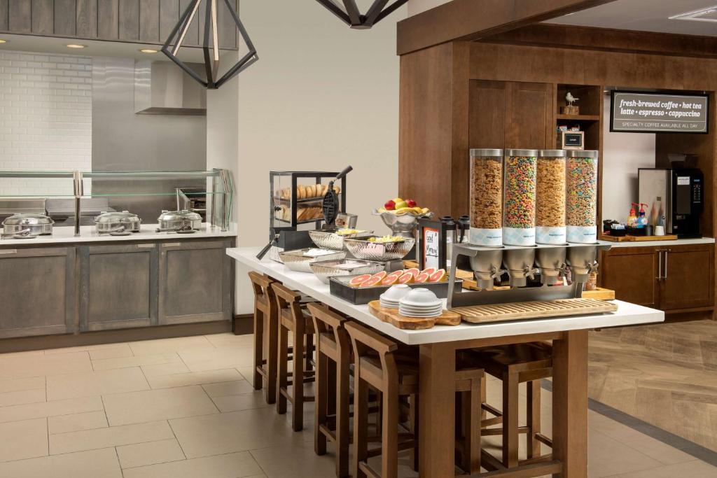 Hilton Garden Inn Columbia Airport, SC photo
