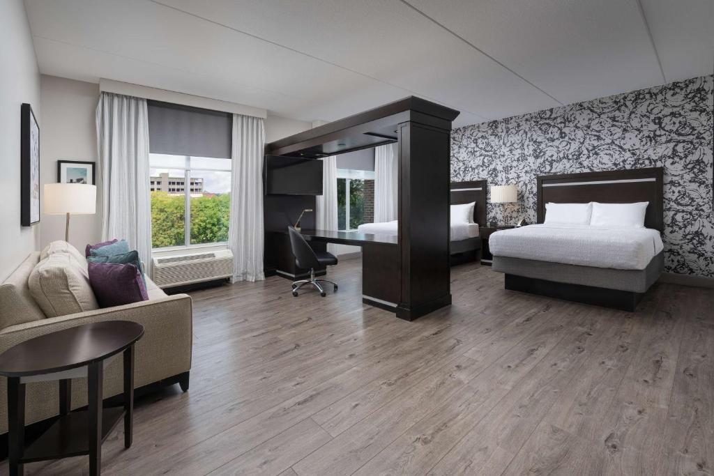 Hampton Inn & Suites Chattanooga Downtown - Suite Estudio Con 2 Camas Grandes - No Fumadores