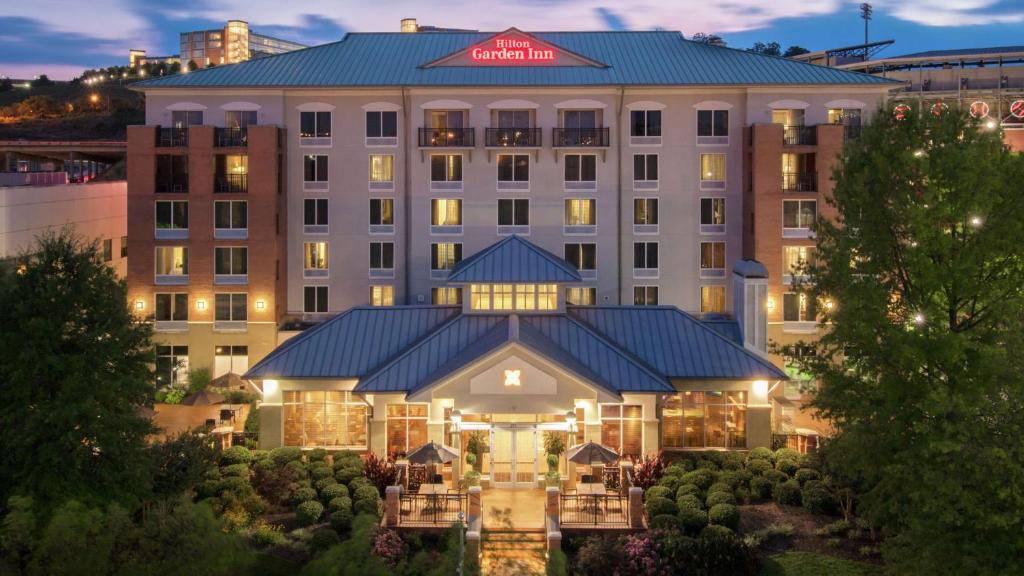 Hilton Garden Inn Chattanooga Downtown photo