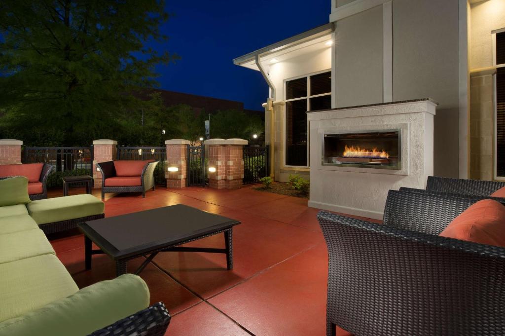 Hilton Garden Inn Chattanooga Downtown photo
